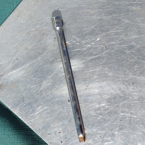 Silver Wrench and Socket Set - Picture 5 of 5